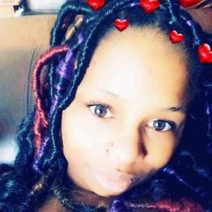 Meet your Posher, Leesie